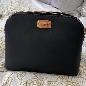 Black Michael Kors Crossbody Bag